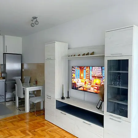 公寓 Hilandarska Lukavica